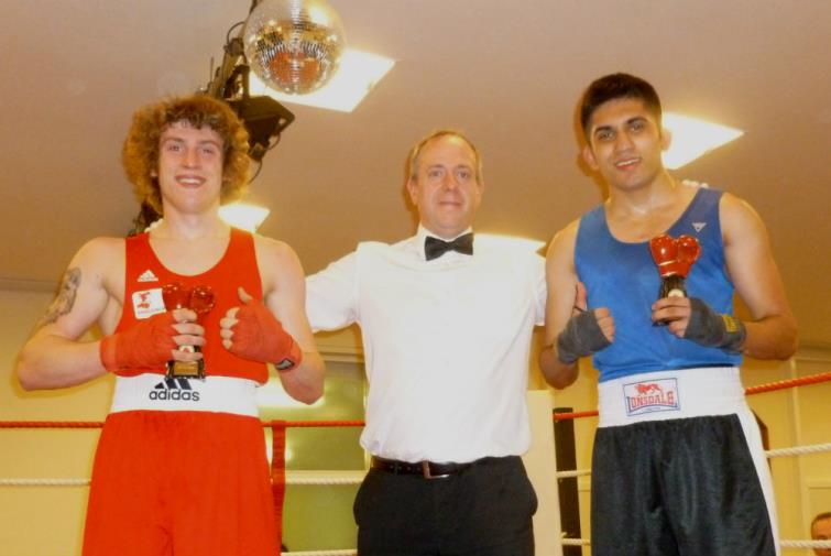 Boxing picture parade from Letterston